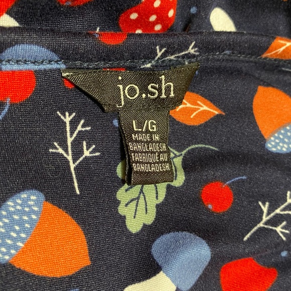 NWOT nightgown with mushrooms and acorns - Picture 3 of 4